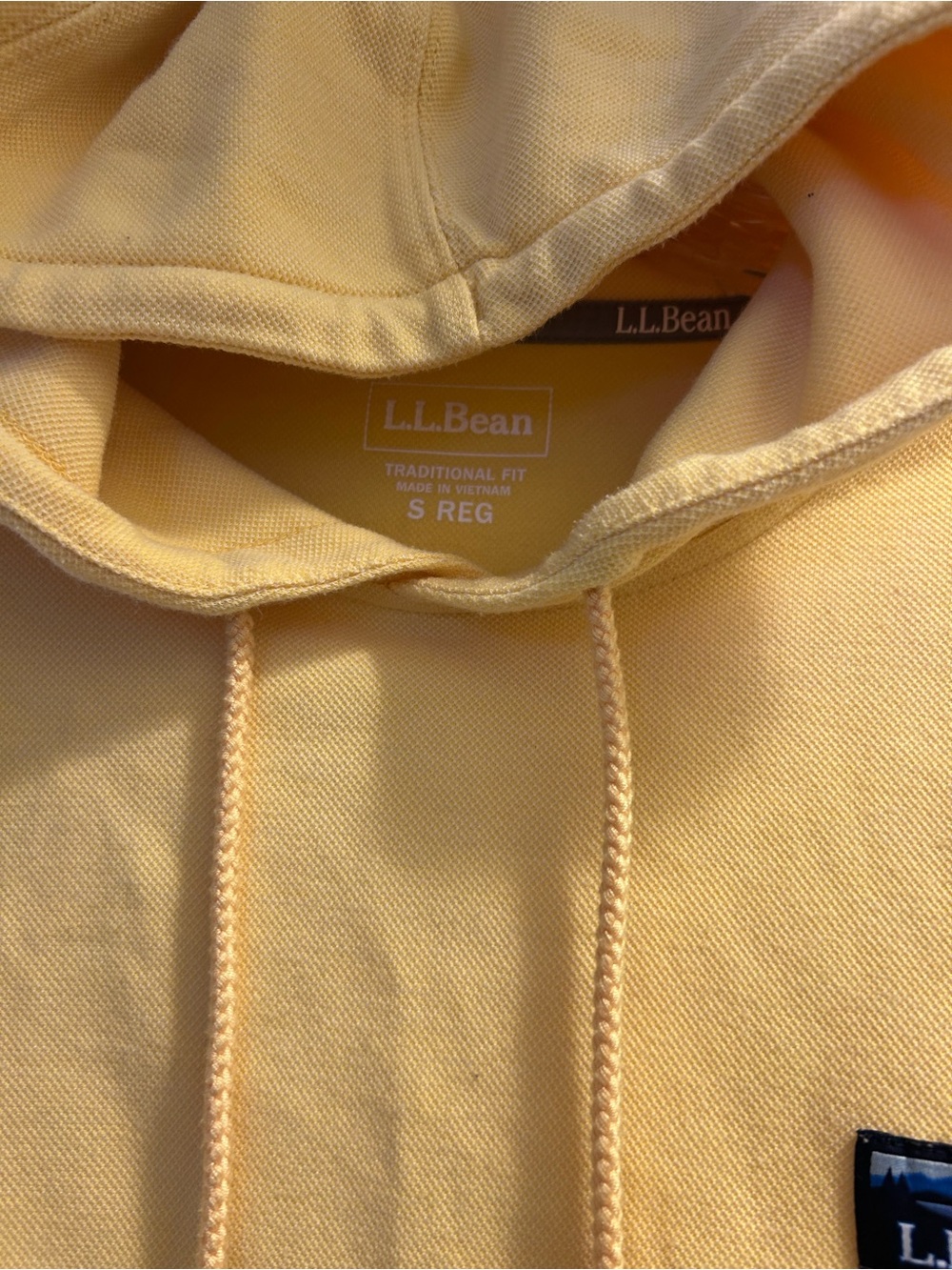 L.L. Bean Yellow Traditional Fit Pique Knit Hoodie Pullover Men's Small 516818 - Picture 3 of 5